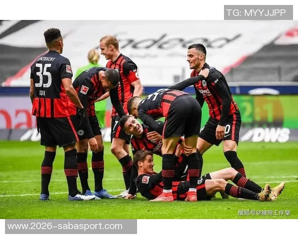 德甲分析:法兰克福客场逆袭圣保利主场争取宝贵积分 德甲分析:法兰克福客场逆袭圣保利主场争取宝贵积分