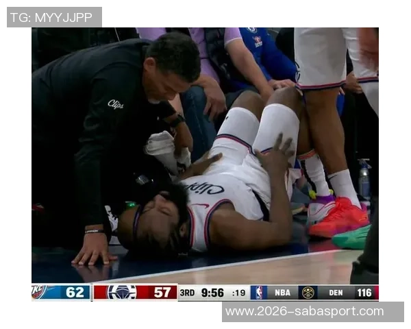 哈登右肩僵硬热身后将决定是否对阵勇士的出战情况