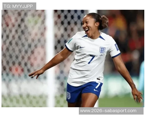 皮尔斯坦言第一次约会不亲吻女孩坚持原则展现绅士风度