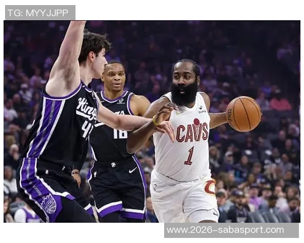 哈登上半场狂砍20分下半场哑火科尔强调对其防守的重要性